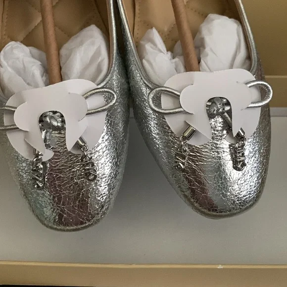 Michael Kors Nori Leather Ballet Flat Women's size 6.0 - Picture 6 of 9